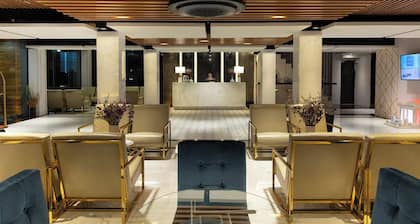 Holatel Hotel Phitsanulok