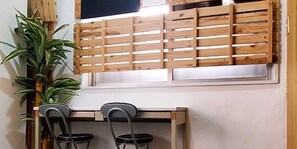 Living area - emix ishigaki - Hostel (Ishigaki)