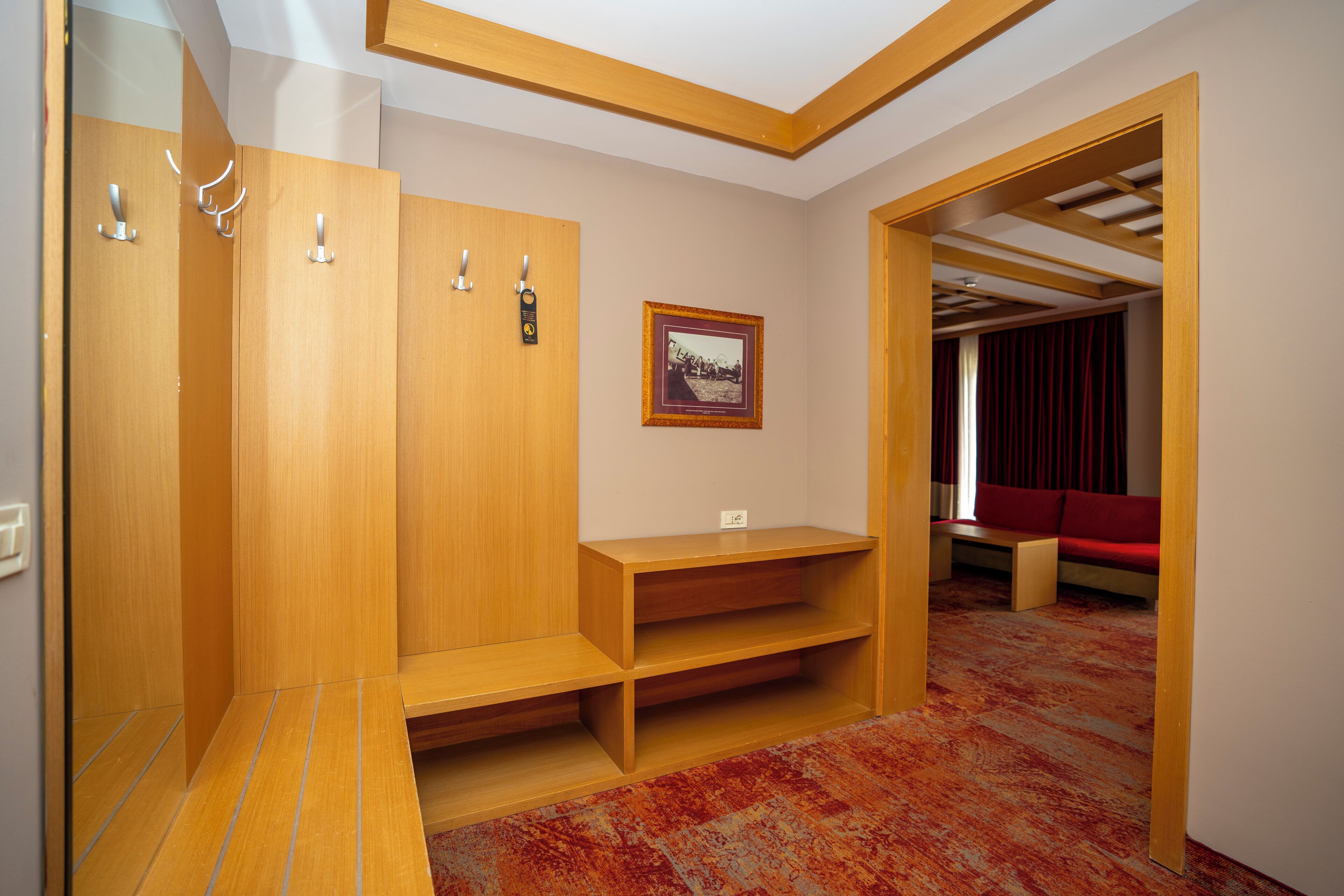 suite, 1 double bed | 1 bedroom, minibar, in-room safe, soundproofing
