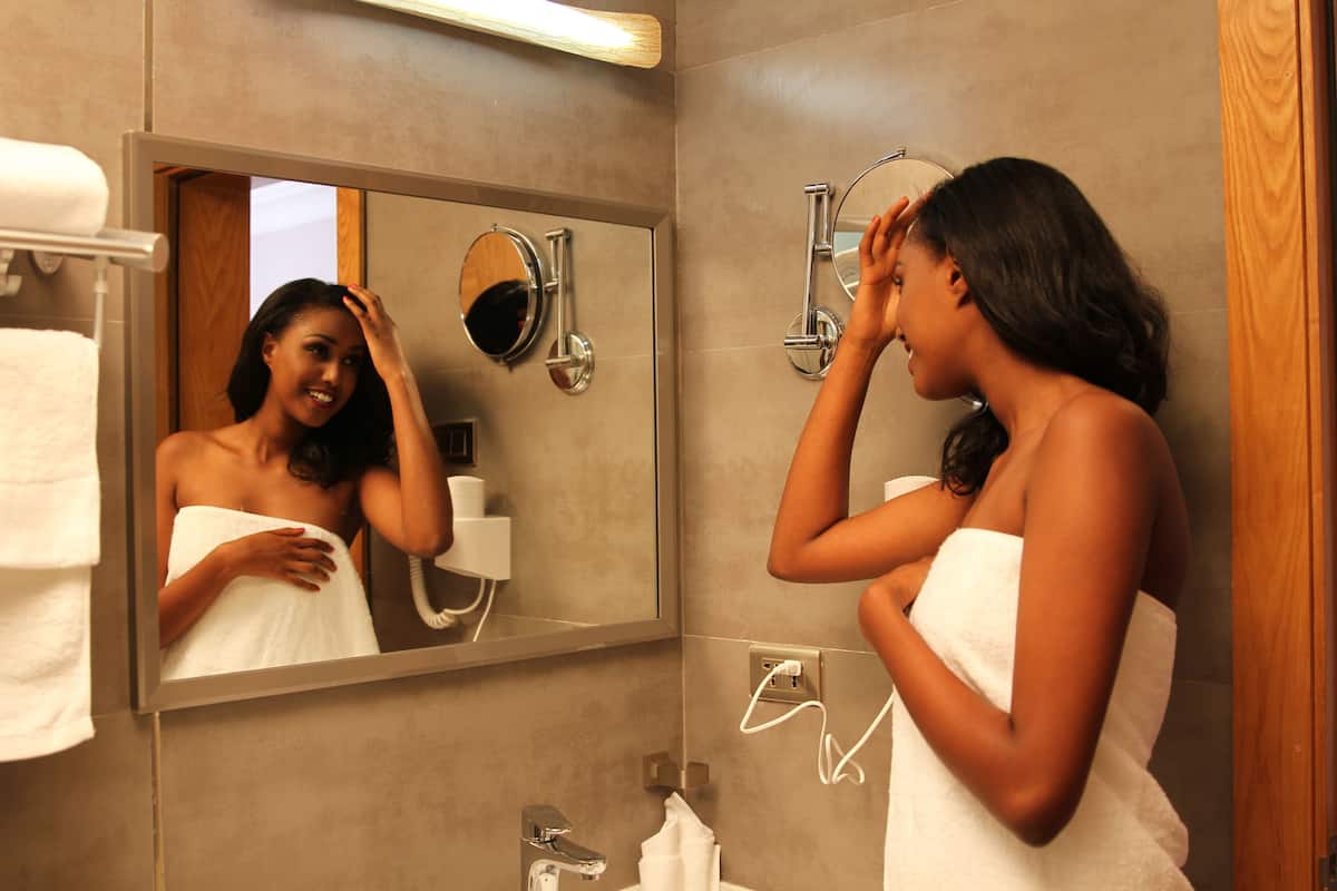 executive apartment, 1 bedroom, accessible | bathroom | rainfall showerhead, free toiletries, hair dryer, slippers