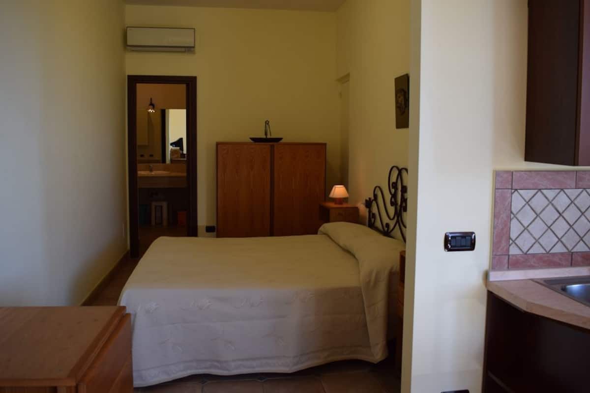 1 bedroom, soundproofing, free WiFi, bed sheets