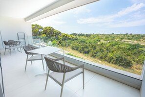 Apartamento, 1 quarto, sacada, vista para o mar | Sacada
