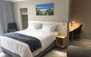 Executive Suite, 1 King Bed | View from room