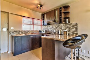 Studio | Private kitchen - Cascades II (Cape Town)