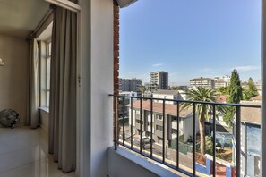Studio | Vue du balcon
