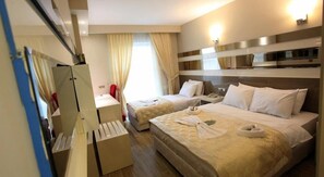 Minibar, Schreibtisch, schallisolierte Zimmer, kostenloses WLAN
