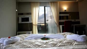 Suite | Minibar, bureau, chambres insonorisées, Wi-Fi gratuit