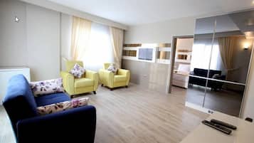 Suite | Living room
