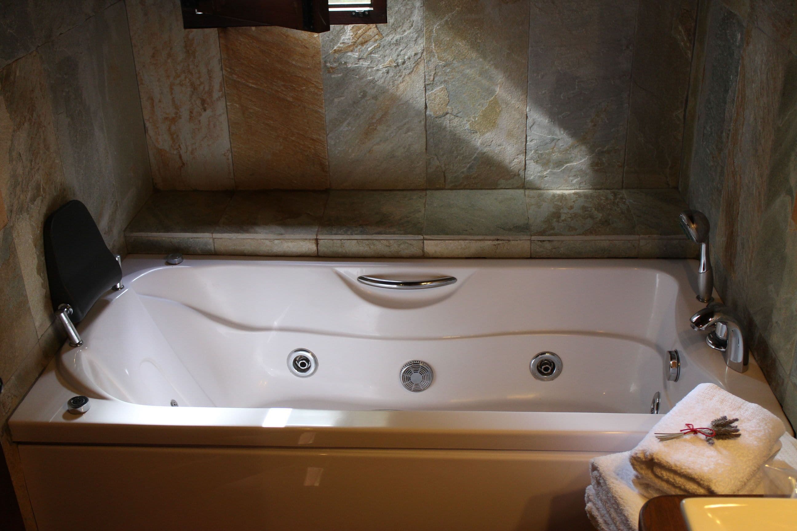 Bathtub spa pribadi