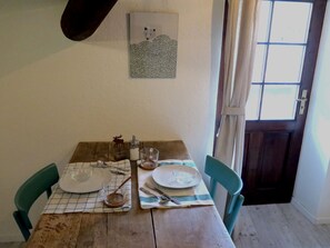 로맨틱 펜트하우스 | 책상, 노트북 작업 공간, 무료 유아용 침대, 무료 WiFi