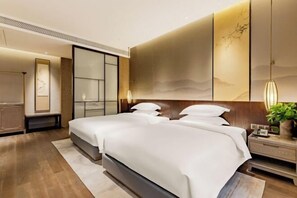 Premium bedding, minibar, in-room safe, desk - Jiuhuashan Wuxi Shanse Hotel (Chizhou)