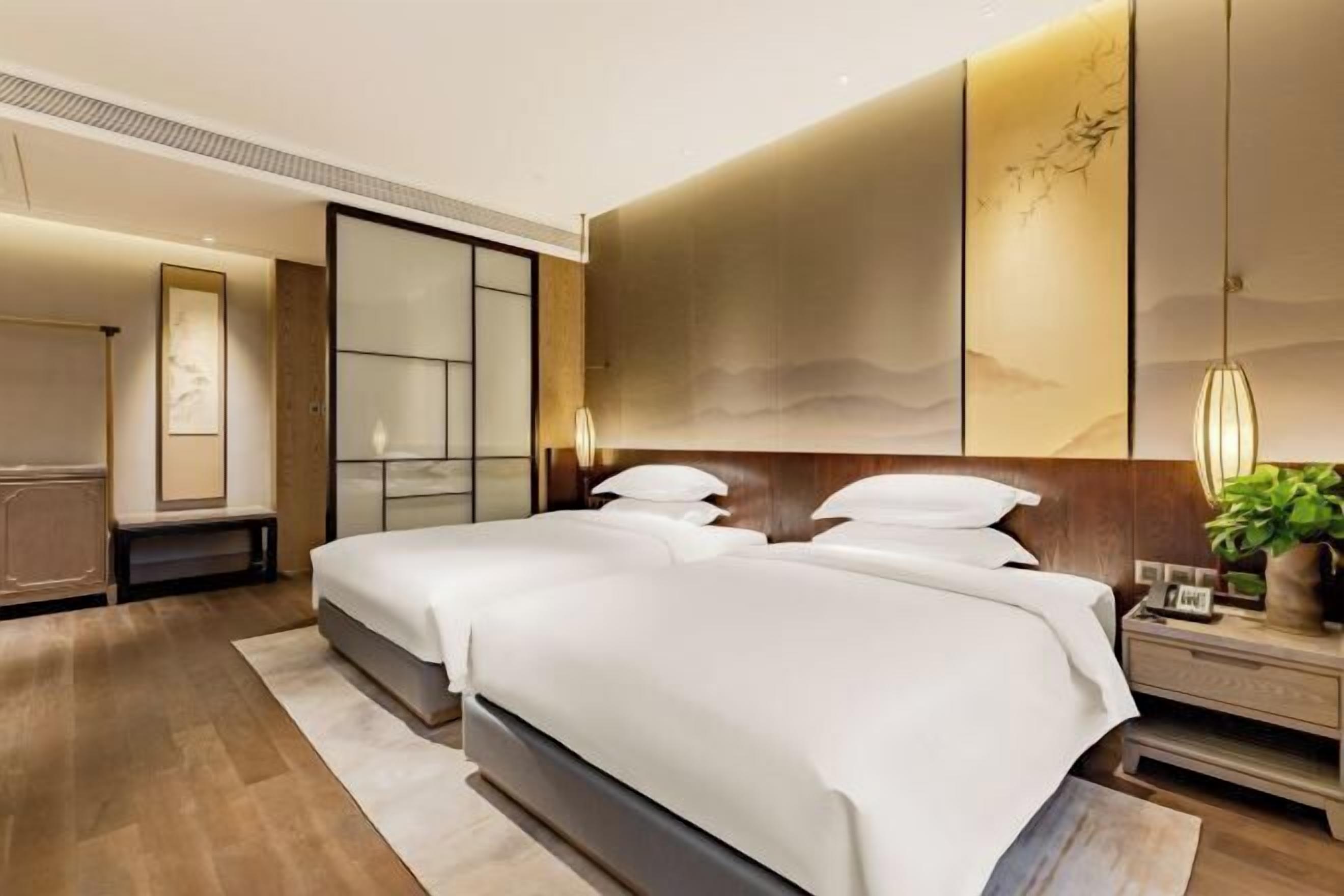 Ropa de cama de alta calidad y minibar 