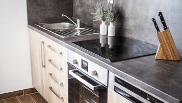 Classic Suite ( 3) | Private kitchen | Full-sized fridge, microwave, stovetop, coffee/tea maker