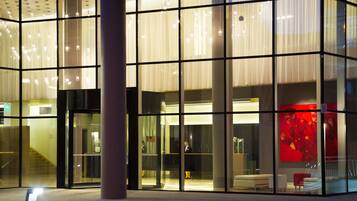 Pintu masuk properti