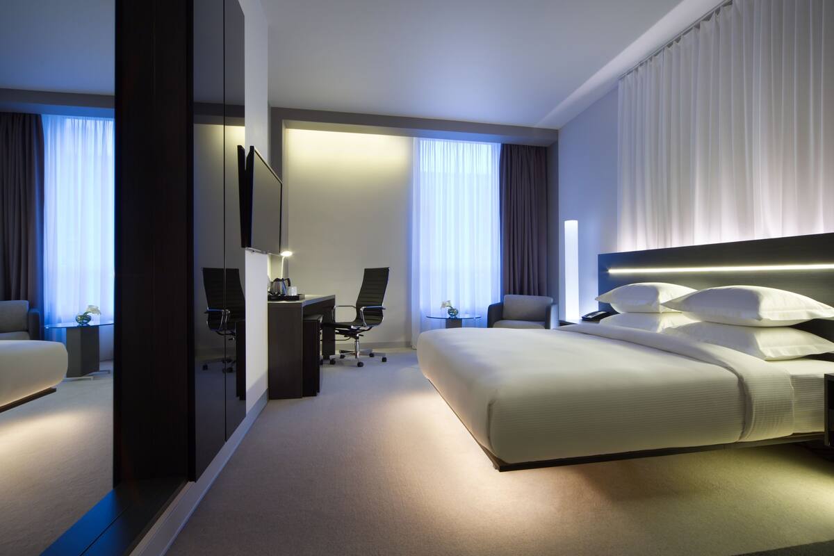 Peralatan tempat tidur premium, gebar bulu kapas, bar mini