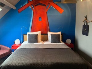 Chambre supérieure double | Rideaux d’obscurcissement, fer et planche à repasser