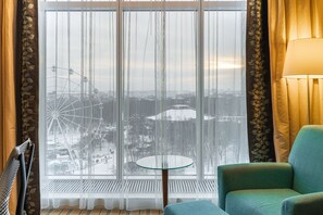 Apartamento empresarial, 1 cama King | Vista para o lago