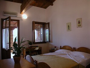 Habitación doble | Cunas y ropa de cama 
