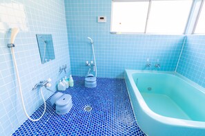 Free toiletries, hair dryer, slippers