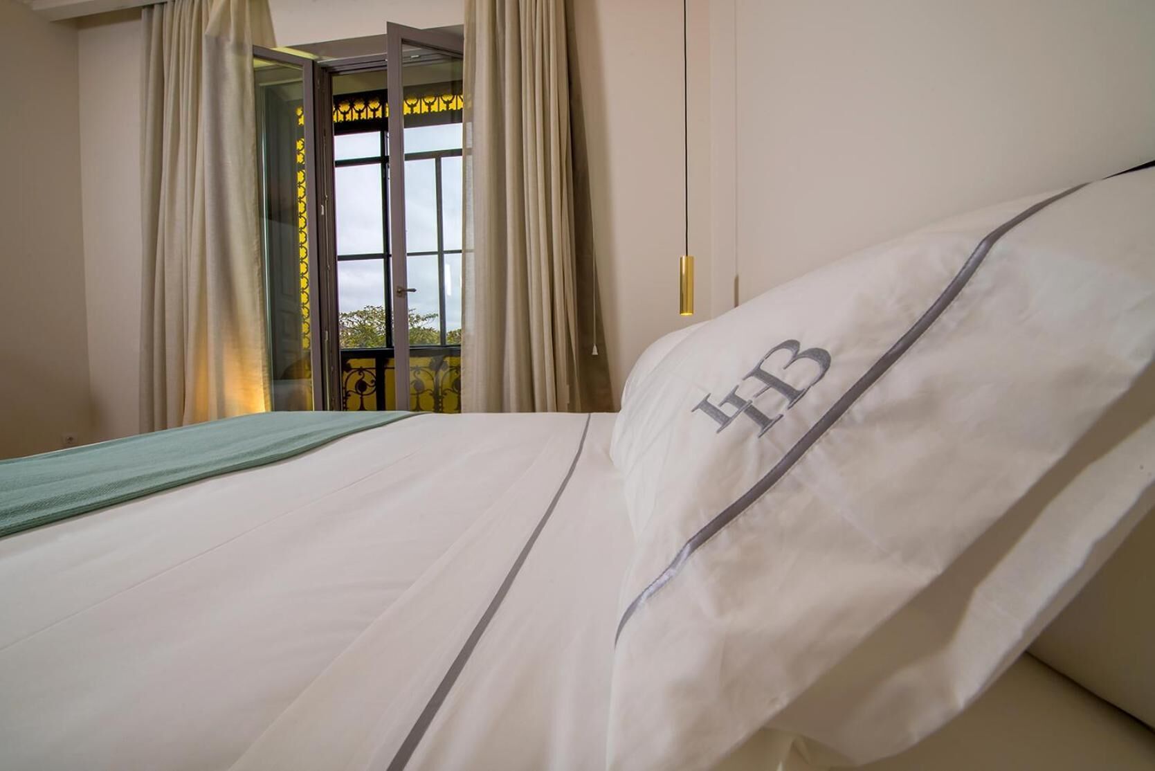 minibar, desk, blackout curtains, soundproofing