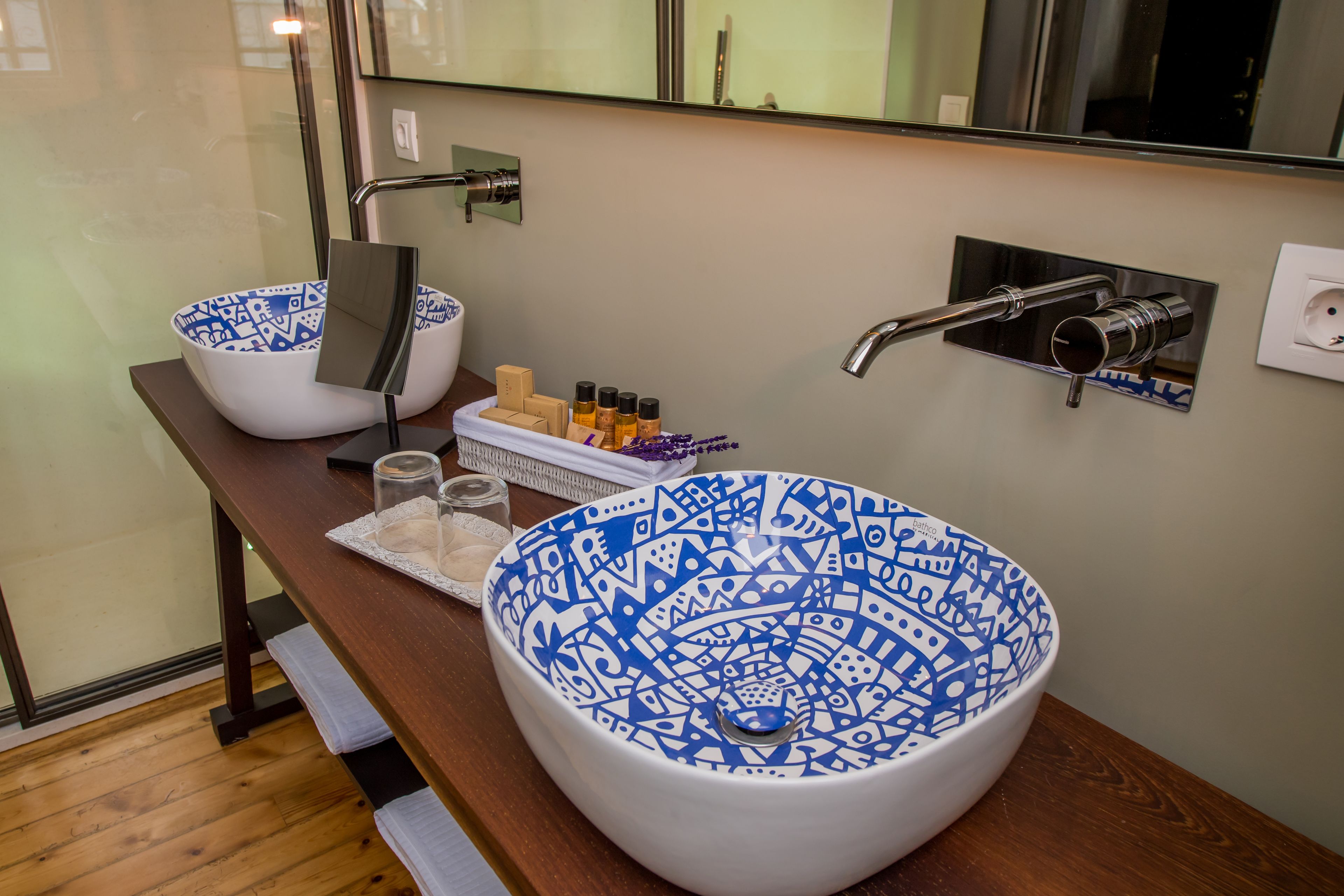 double room, terrace | bathroom | shower, free toiletries, bathrobes, slippers