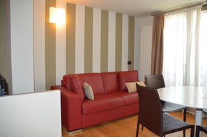 Apartament | Sala d'estar | Televisor de pantalla plana 