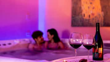 Sauna, hot tub, steam room, massages