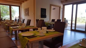 Gratis morgenmadsbuffet hver dag