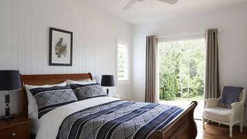 Luxury Cottage, 2 Bedrooms, Fireplace, Garden View