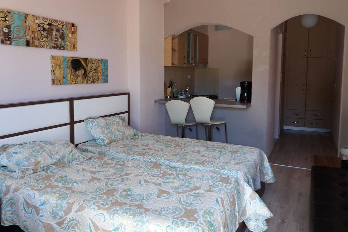 Studio tiện nghi đơn giản, quang cảnh biển | Bộ trải giường bằng vải cotton Ai Cập, màn/rèm cản sáng 