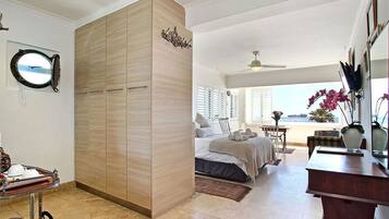 Studio | Khu phòng khách | TV màn hình phẳng