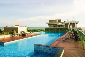 Rooftop pool - The Gallery Jomtien Beach Apartment (Pattaya)