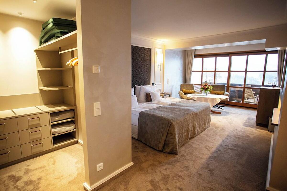 Apartment, Balcony