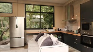 2 Bedrooms Villa | Private kitchen - Cozy House With Pool Seaview (Koh Tao)