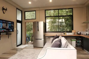 2 Bedrooms Villa | Living room | LCD TV, Netflix