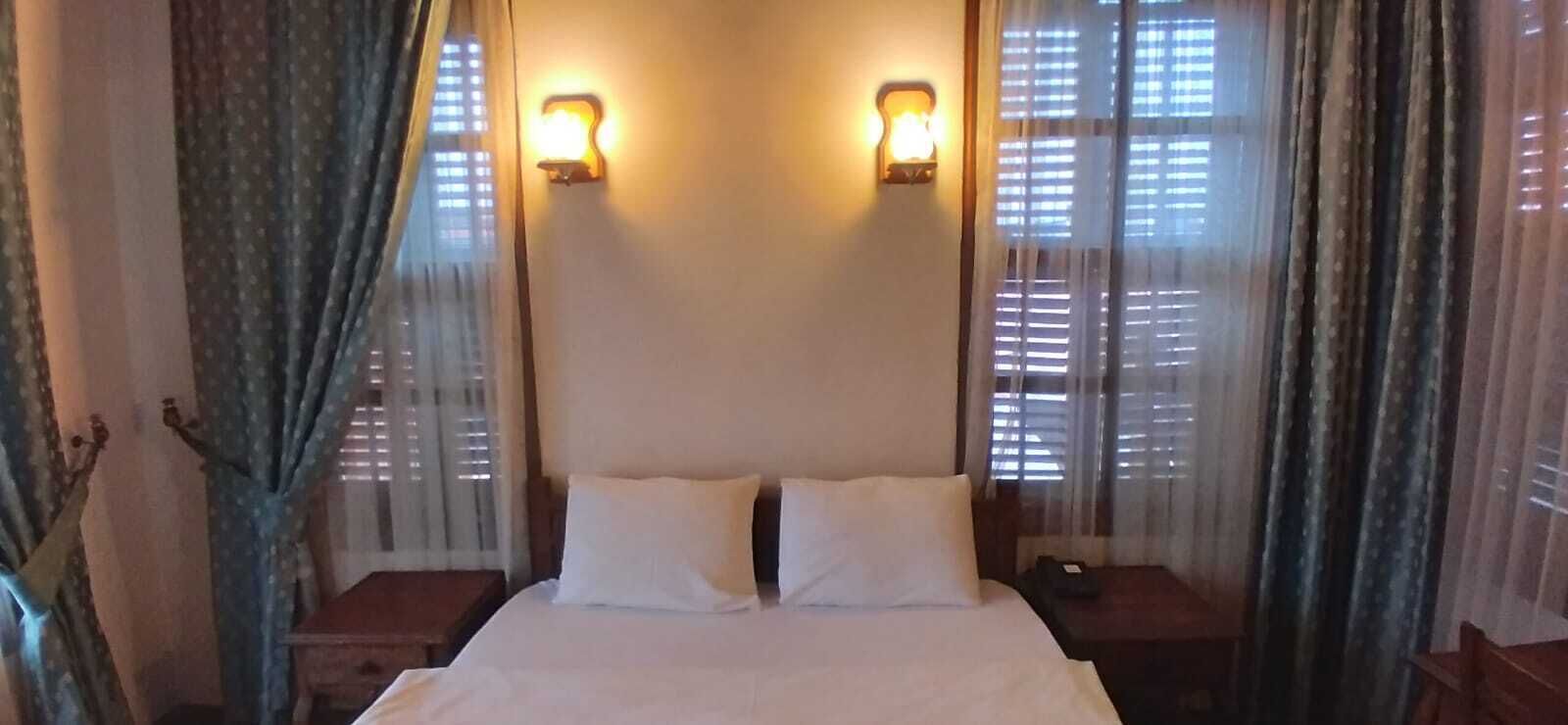 standard double or twin room | minibar, free rollaway beds, free wifi, bed sheets