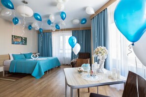 In-room safe, desk, laptop workspace, blackout curtains