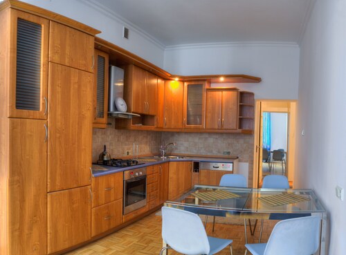 Rais Serviced Apartments