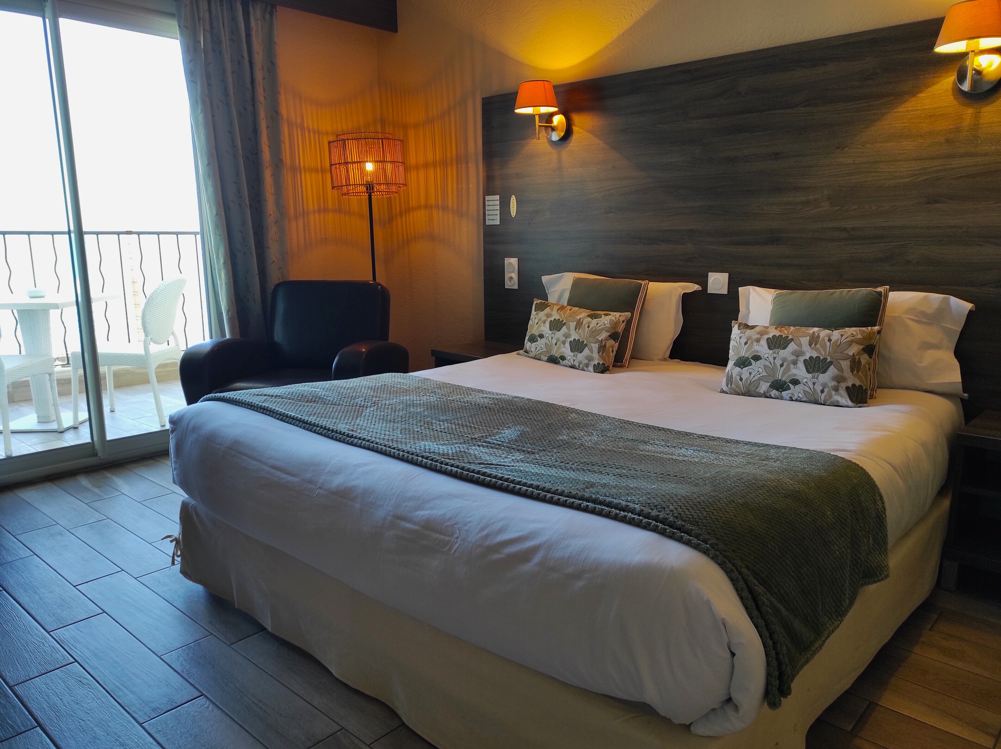 suite junior, vue mer | premium bedding, in-room safe, desk, blackout curtains