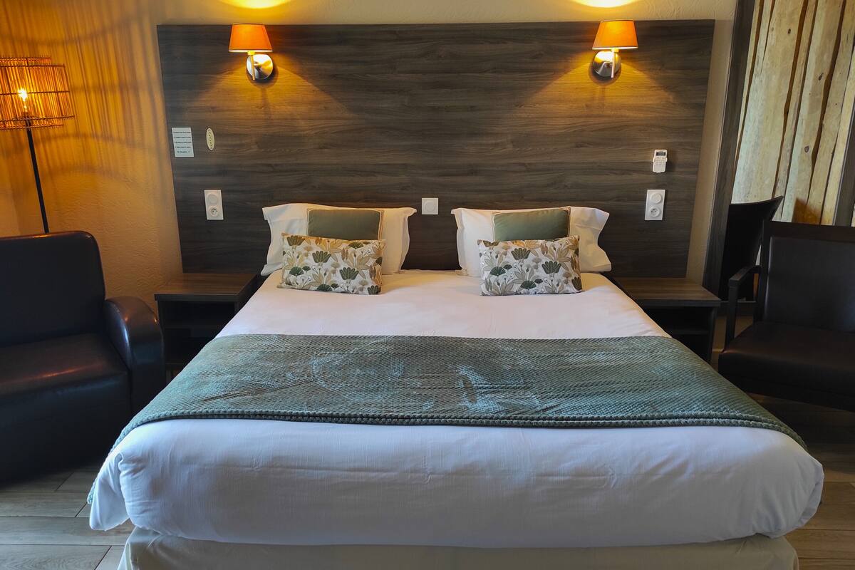 suite junior, vue mer | premium bedding, in-room safe, desk, blackout curtains