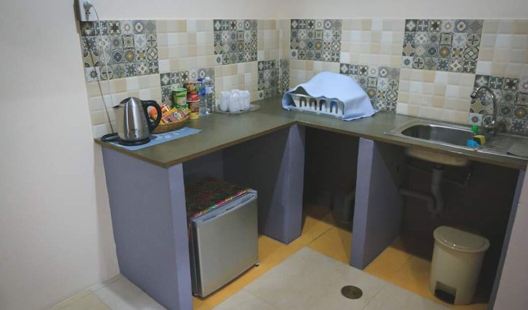 fridge, electric kettle