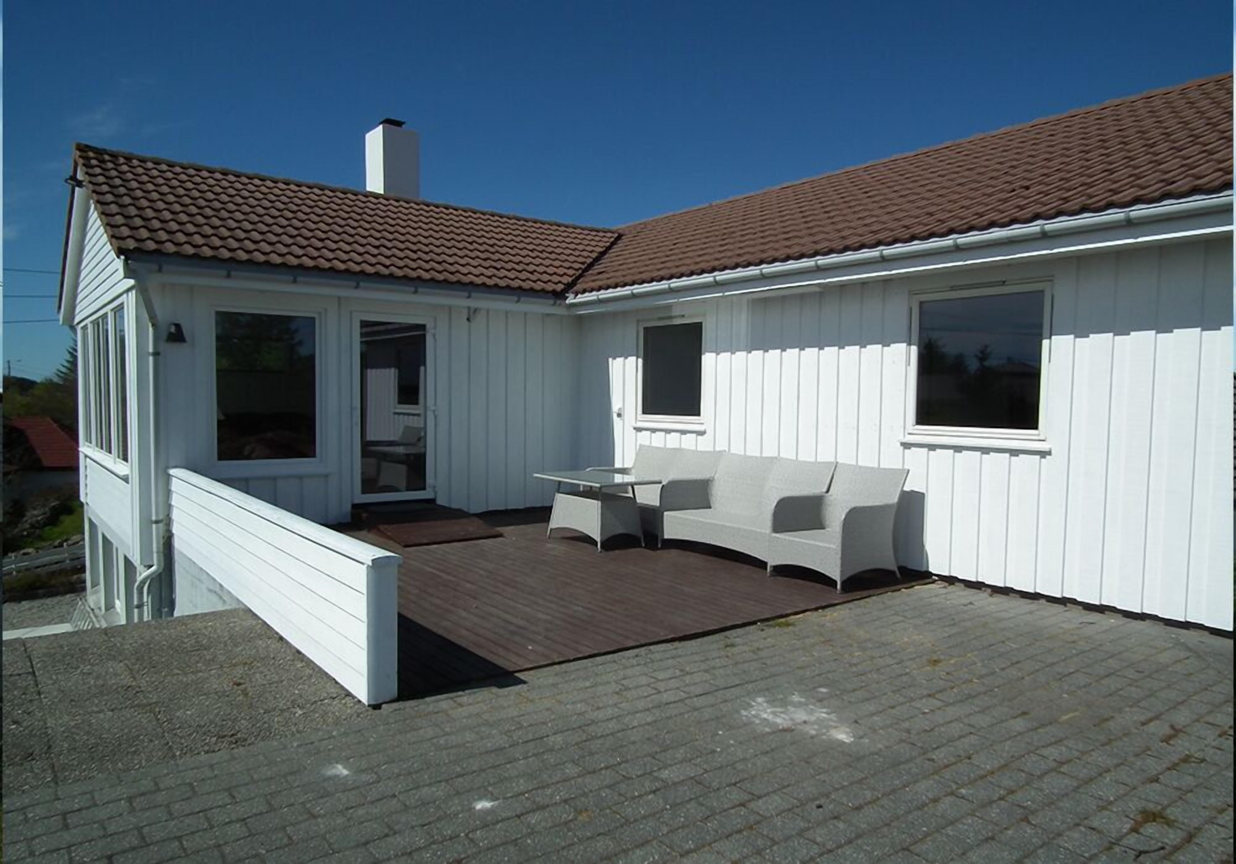 Luxury Apartment, 3 Bedrooms | Balcony