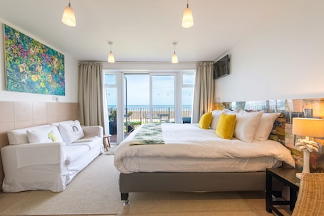 Panoramic Double Room, Terrace, Sea View | Soundproofing, iron/ironing board, free WiFi, bed sheets