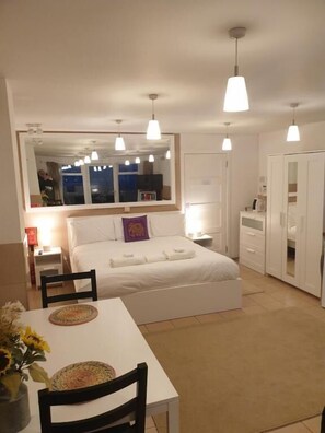 Deluxe Double Room - Bayview Bed and Breakfast (Stonehaven)