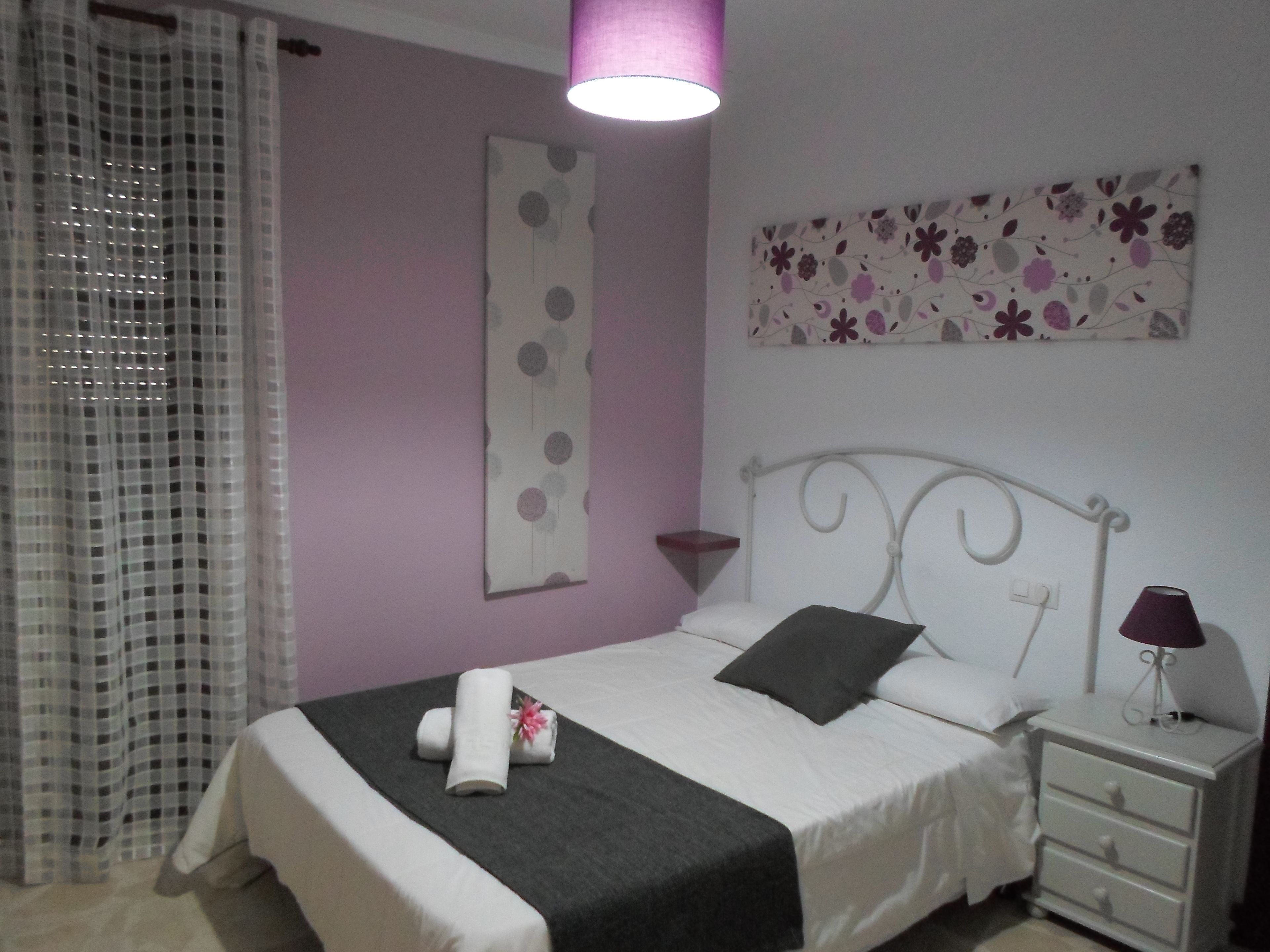 In-room safe, desk, free WiFi