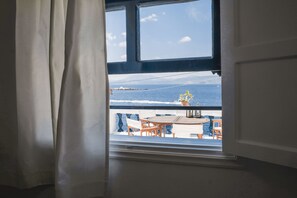 Room - Lotus Sweet Home Hydra (Hydra)
