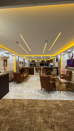 LCD TV - Dostlar Hotel (Mersin)