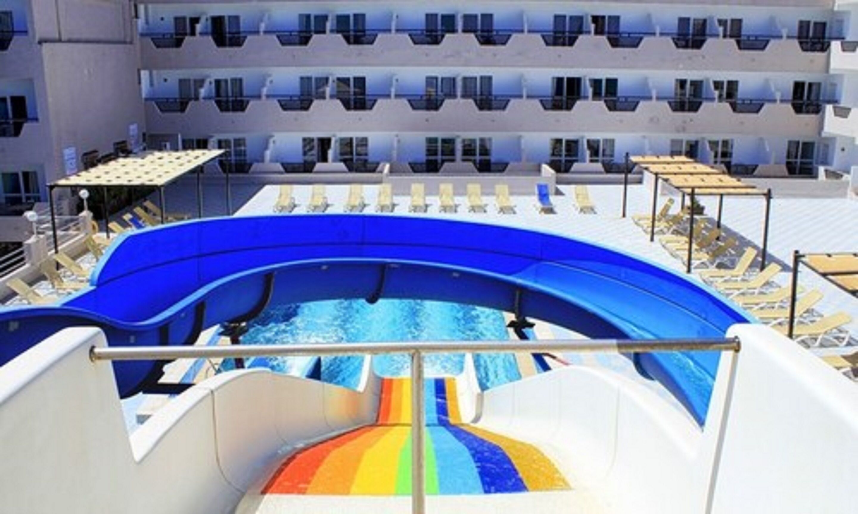 Toboggan aquatique