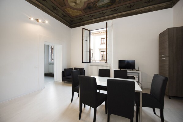 Apartment, 2 Bedrooms | Living area - Campidoglio (Florence)