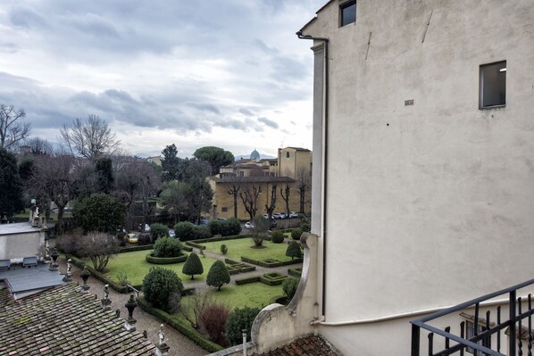 Exterior - Capponi (Florence)